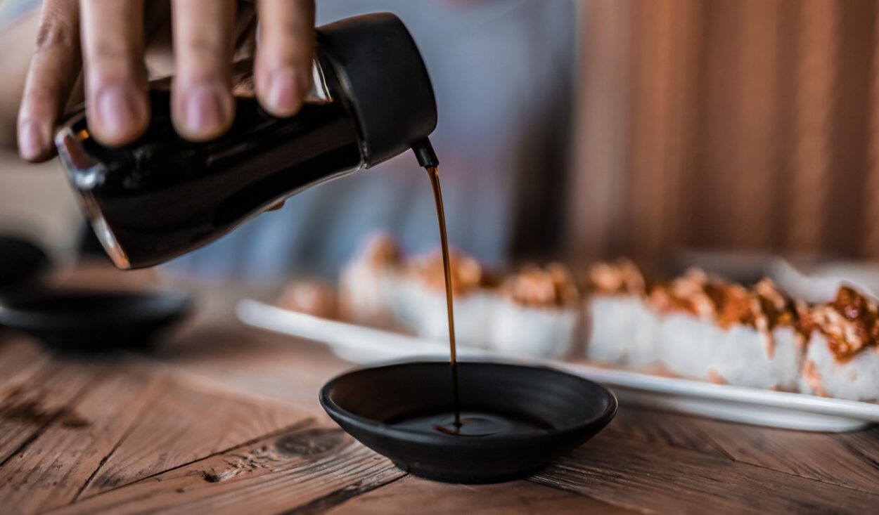 czym zastąpić sos sojowy